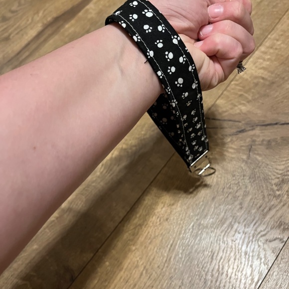 Dog keychain wristlet - hand crafted - Picture 4 of 4